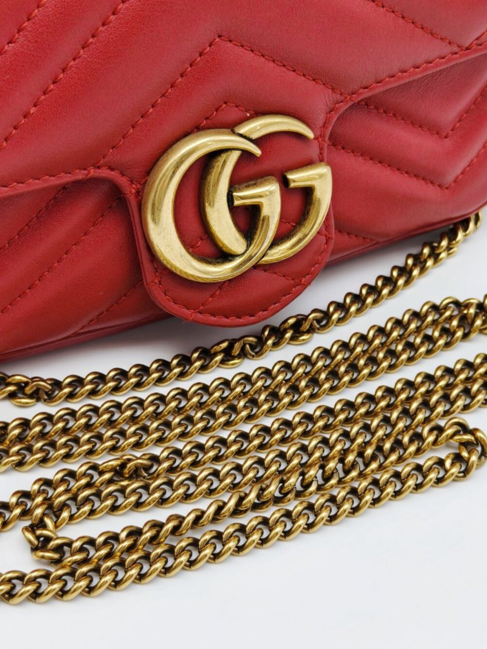 Gucci GG Marmont Super Mini Red Matelassé Chain Shoulder Bag - Picture 8 of 16